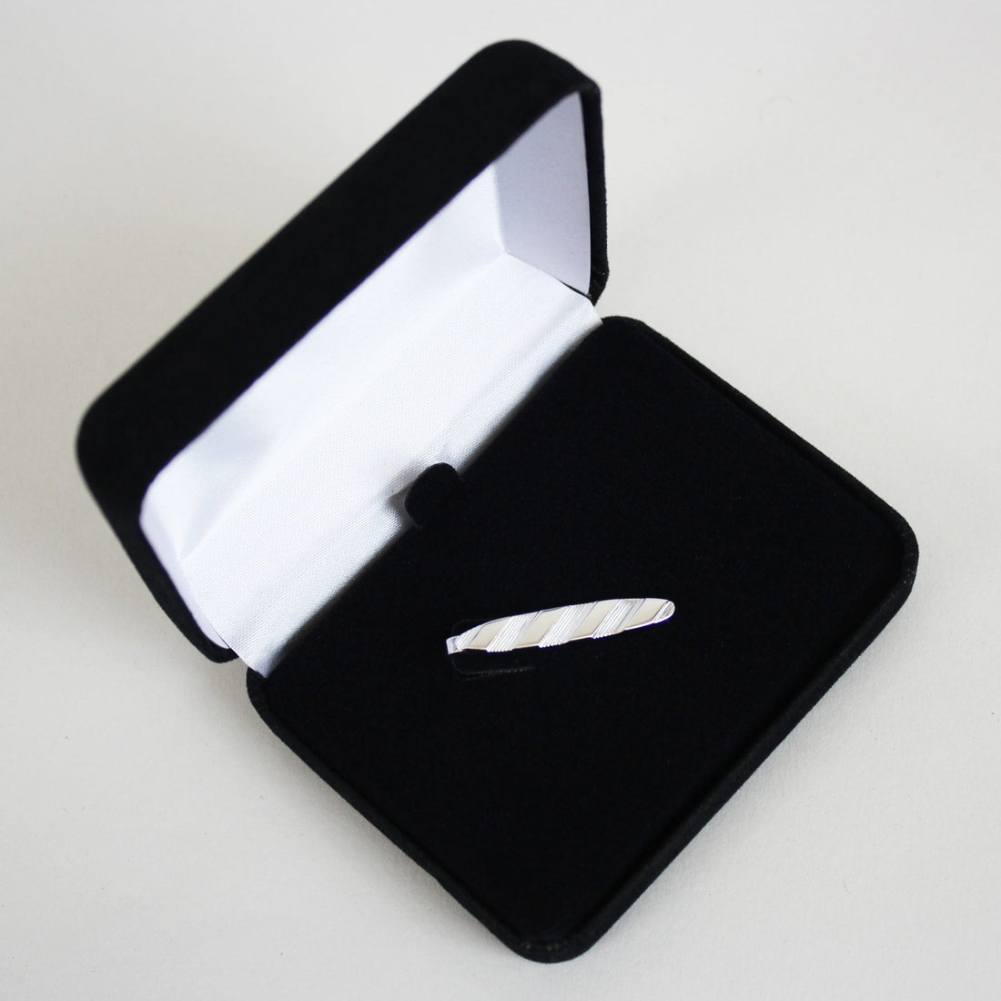 Tie Bar Striped - Silver