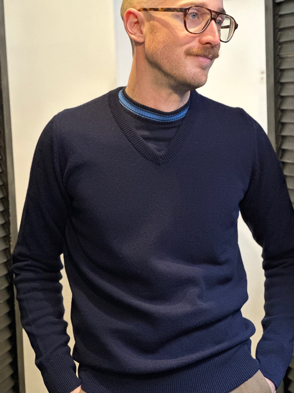 Glenmuir Lambswool V-Neck - Navy