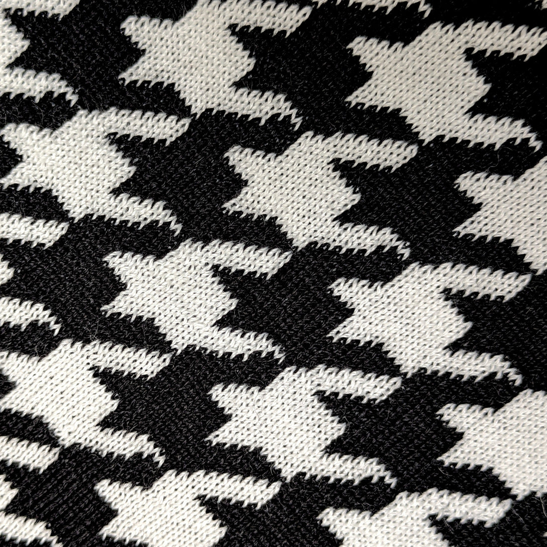 JtG Scarf - Black/White Dogtooth