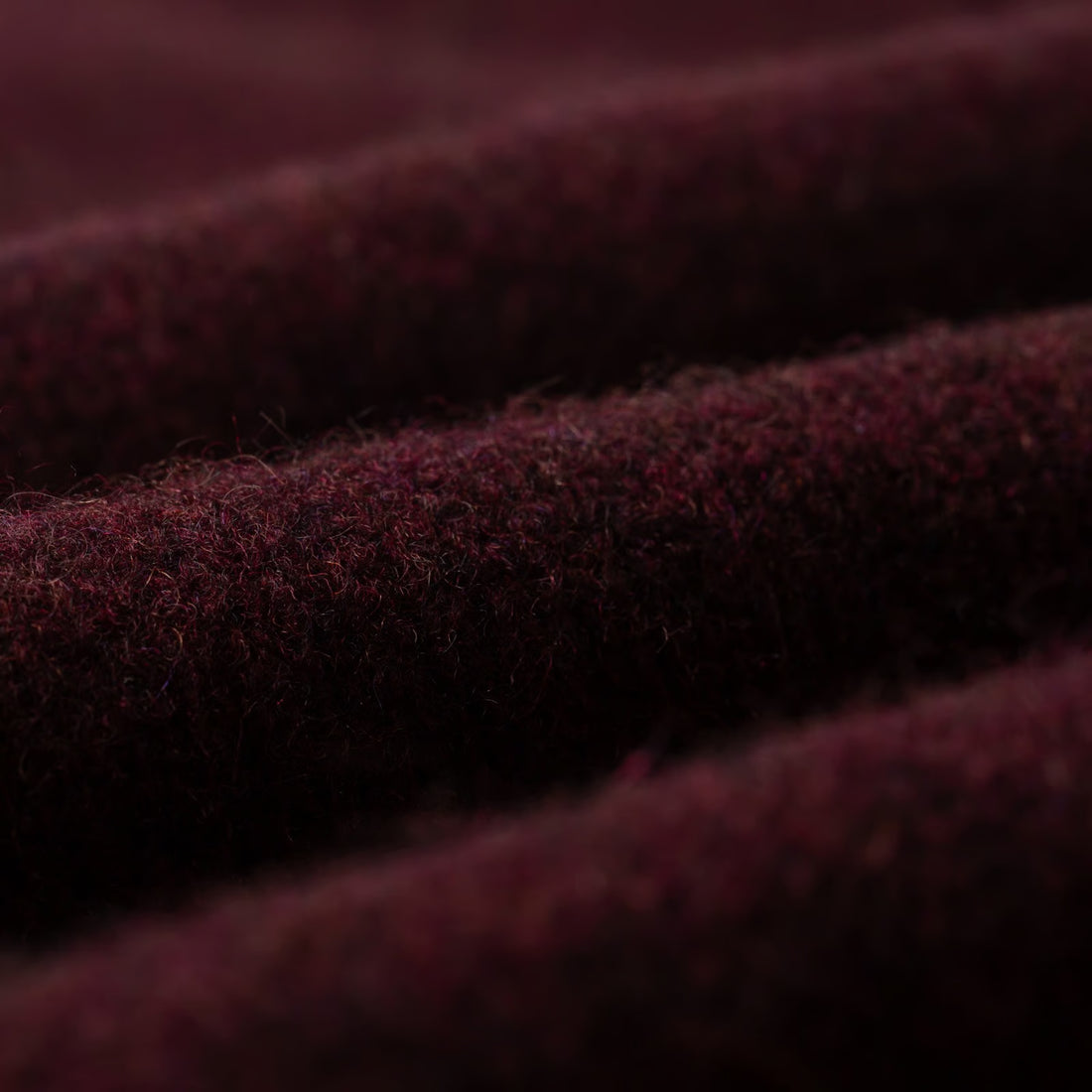 Shetland Wool Seamless Cardigan - Dark Claret