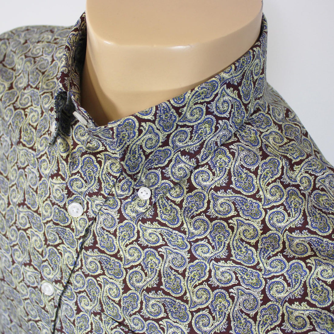 Short Sleeve Button Down - Gold Paisley