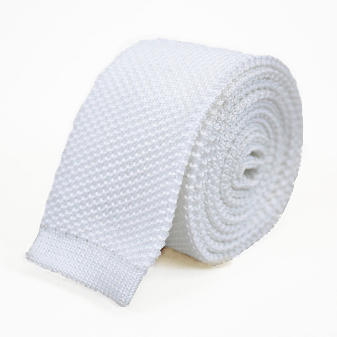 Knitted Slim-Jim Tie - White